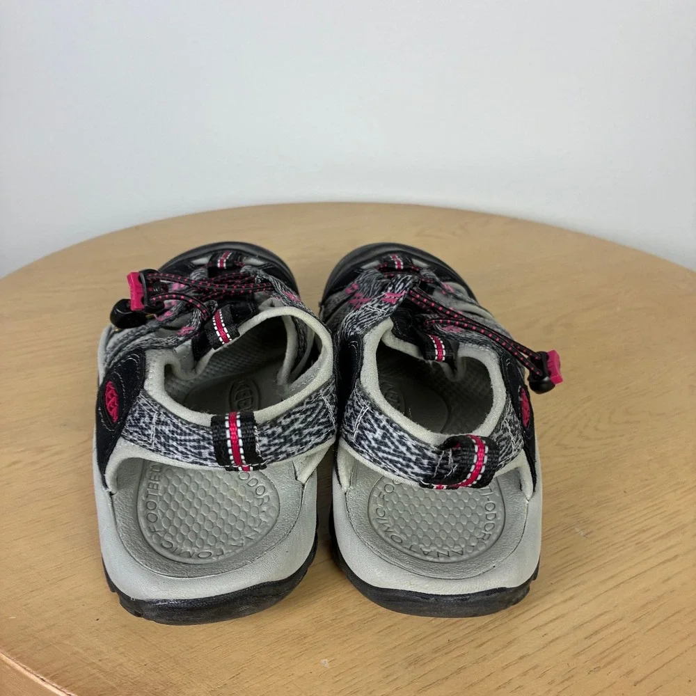 Keen Newport H2 Waterproof Hiking Sandals Women's 8 Gorpcore Sport Outdoors